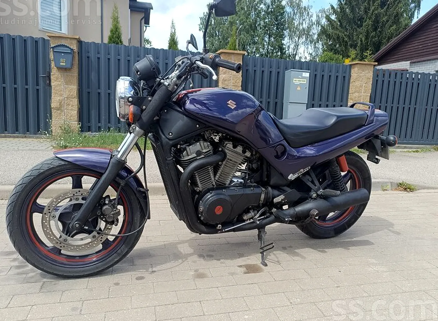 Suzuki Vx800, 1992. gads