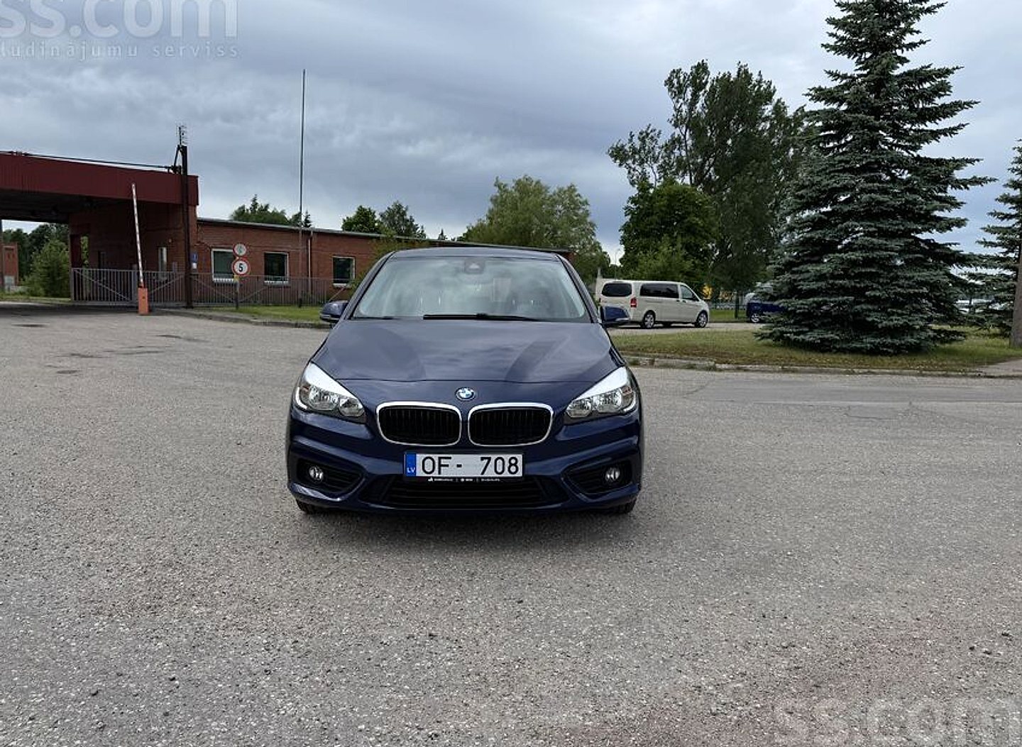 BMW 216 — foto 4