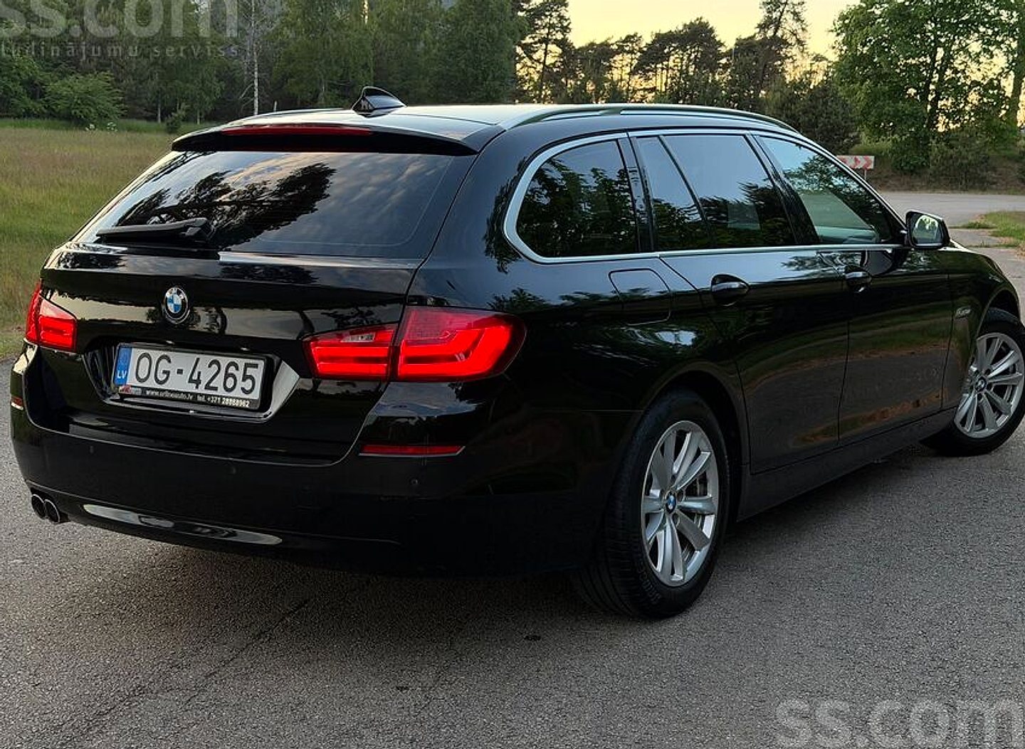 BMW 520 — foto 4