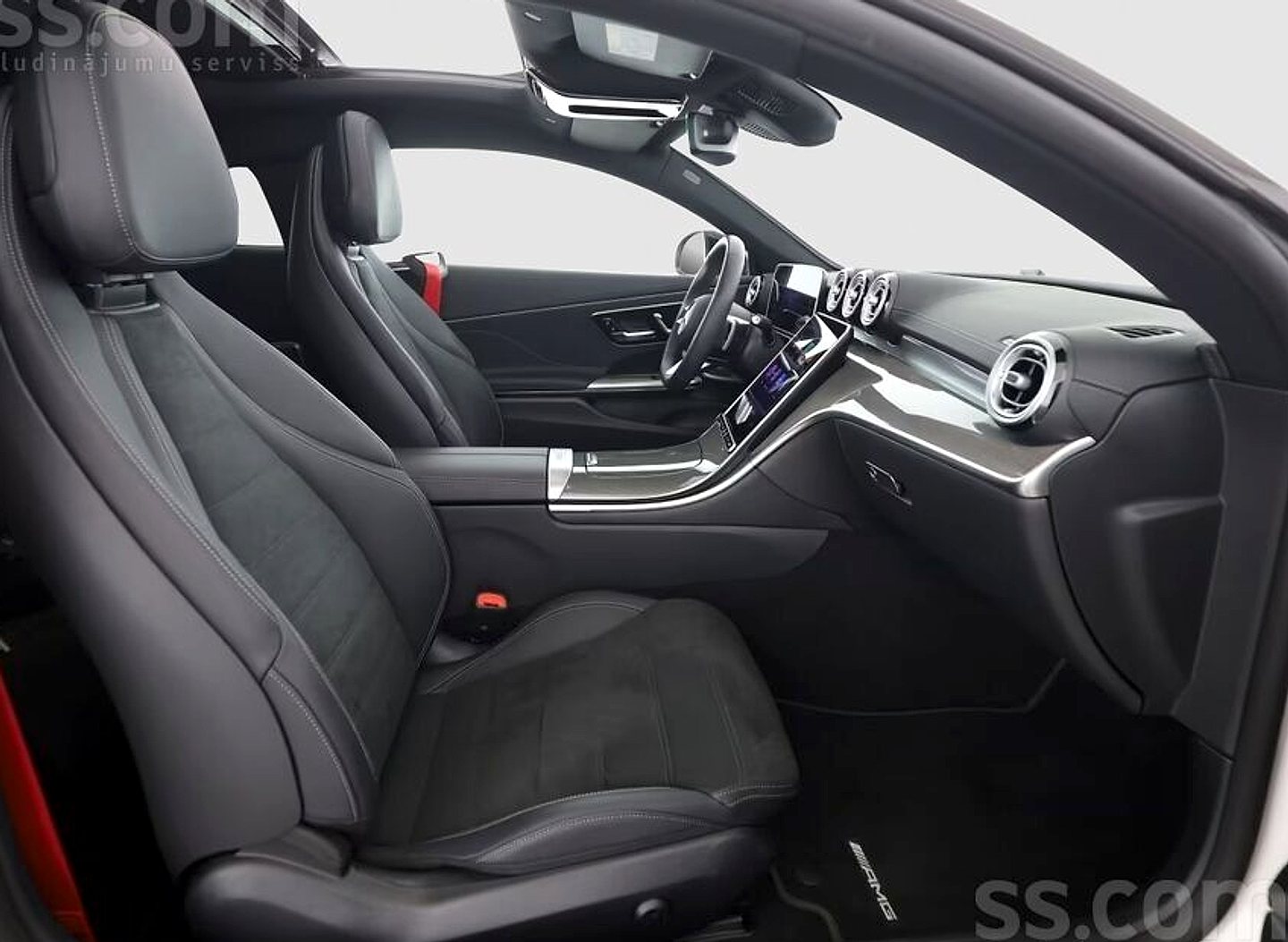 Mercedes-Benz E300 — foto 5