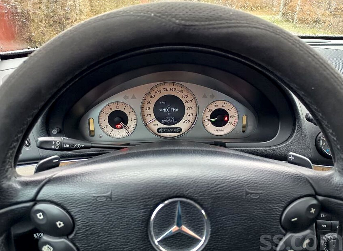 Mercedes-Benz E280 — foto 6
