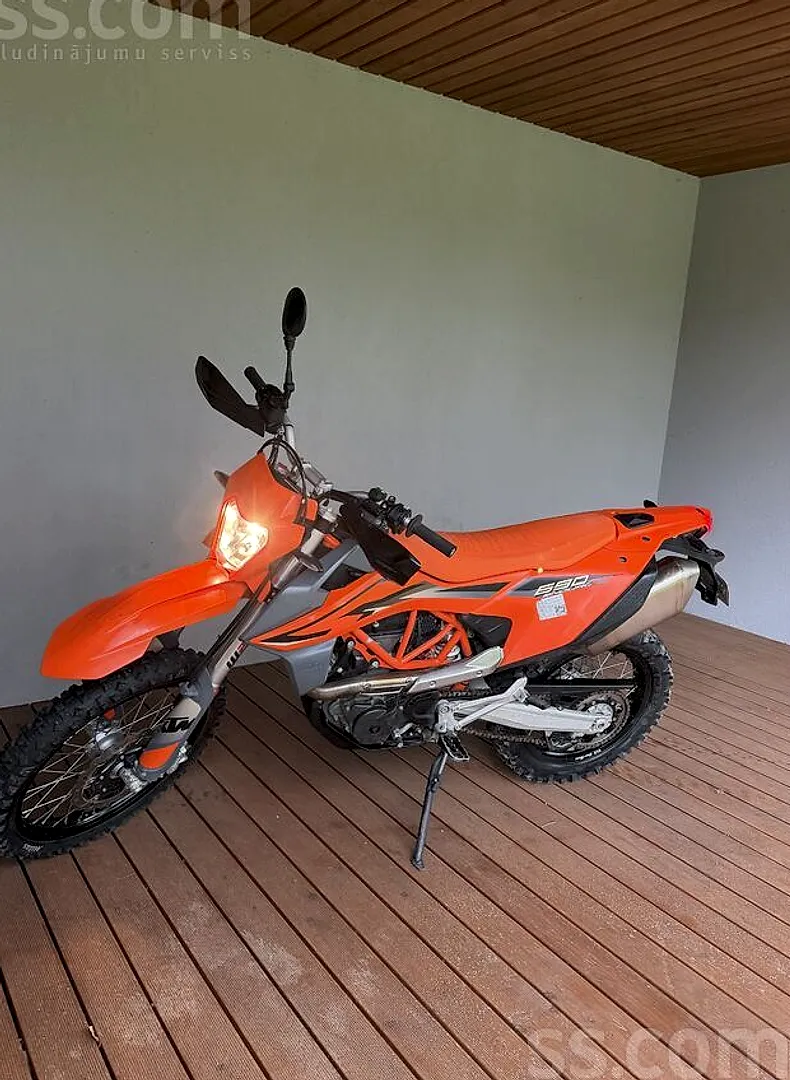 KTM 690 enduro r, 2023. gads