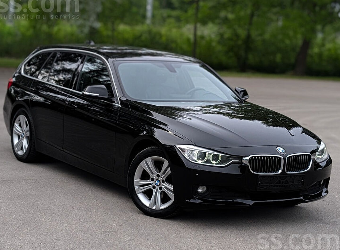 BMW 320 — foto 3