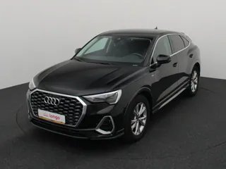 Audi Q3, 2022. gads