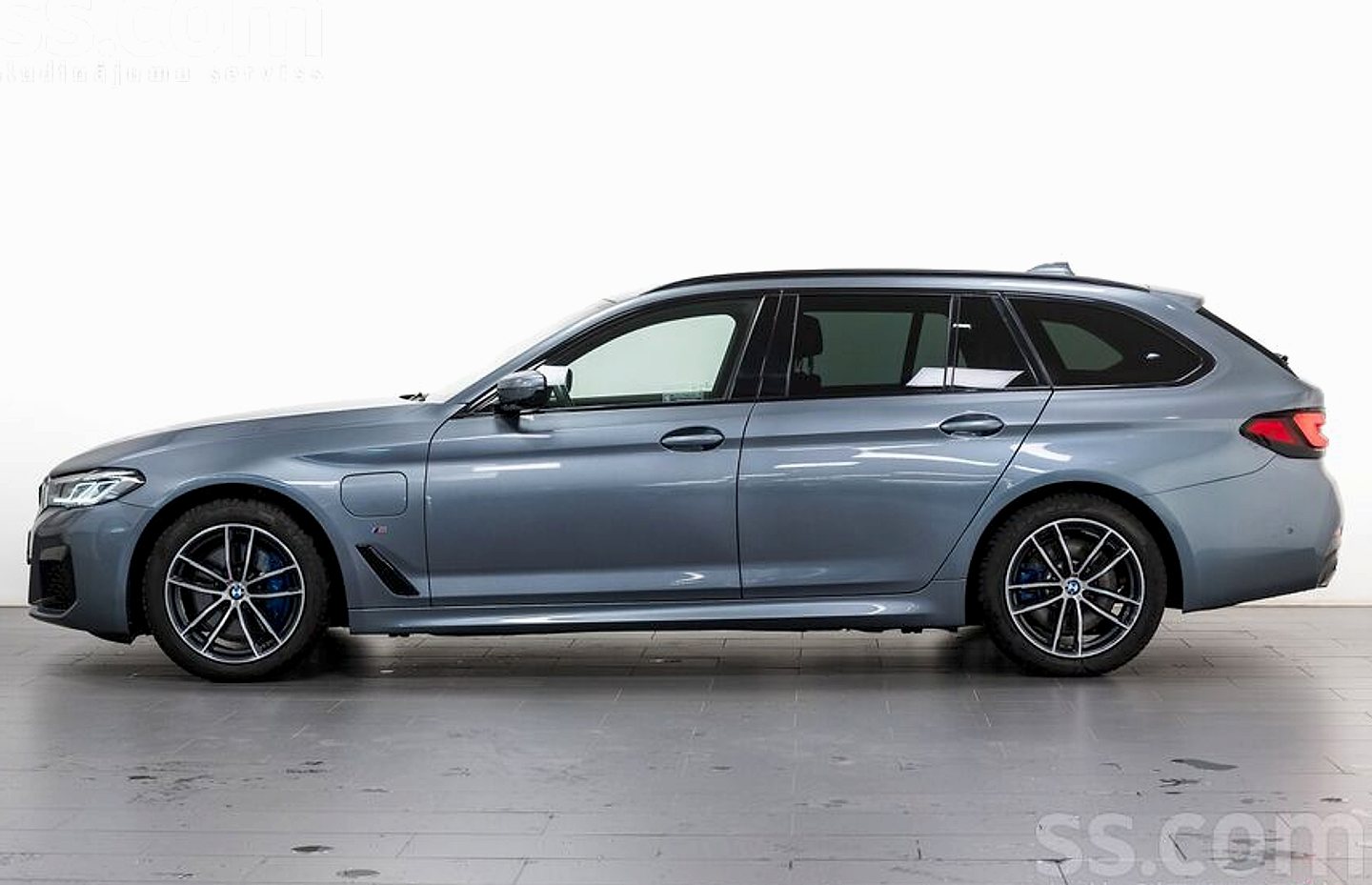 BMW 530 — foto 2