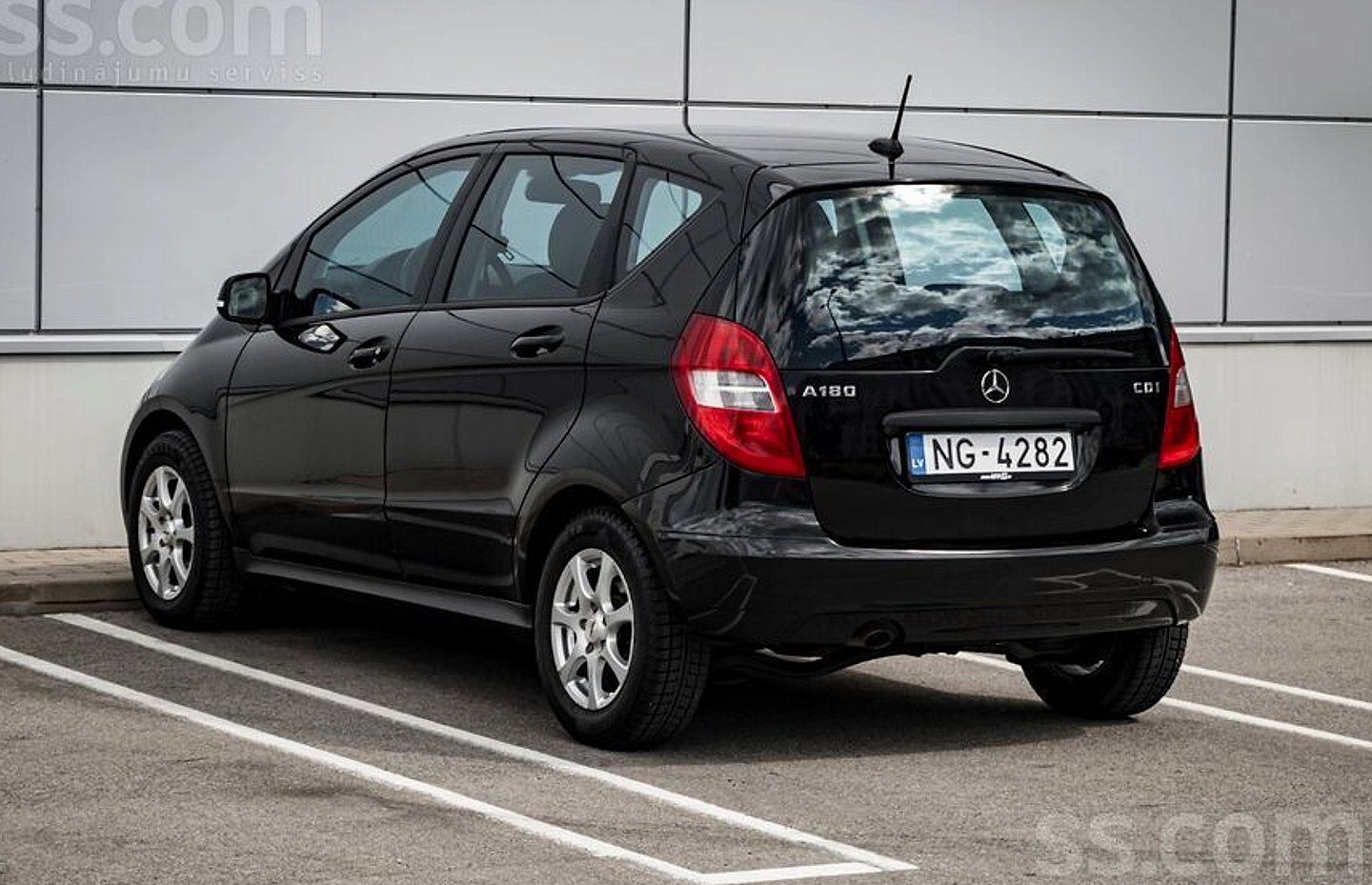 Mercedes-Benz A180 — foto 6