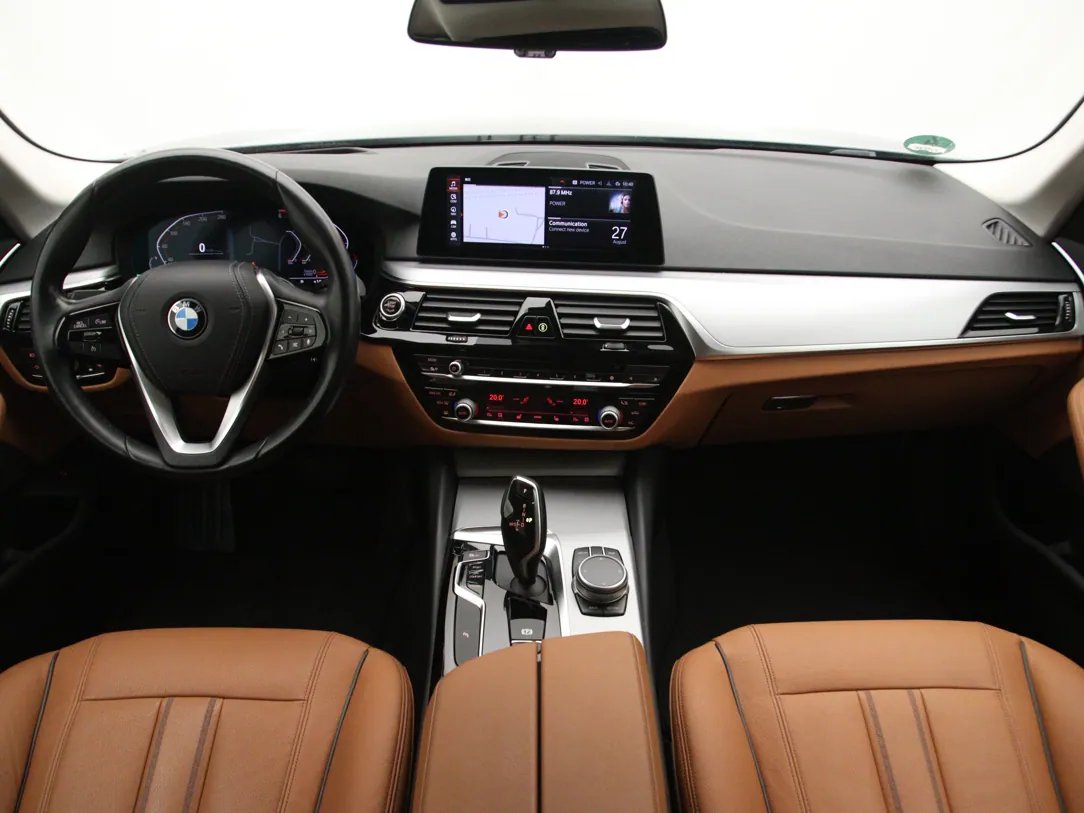 BMW 520 — foto 3