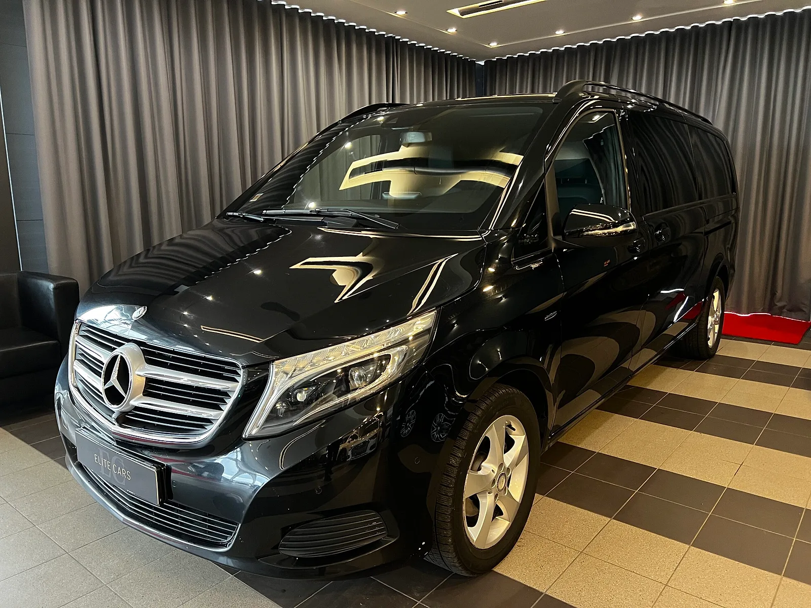 Mercedes-Benz V220d Extra Long, 2017. gads
