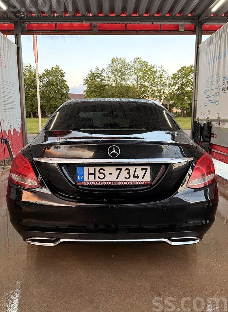 Mercedes-Benz C220 — foto 2
