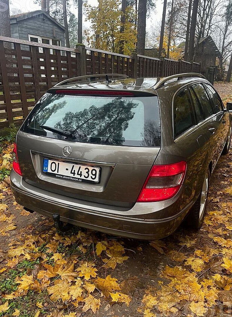 Mercedes-Benz C180 — foto 3