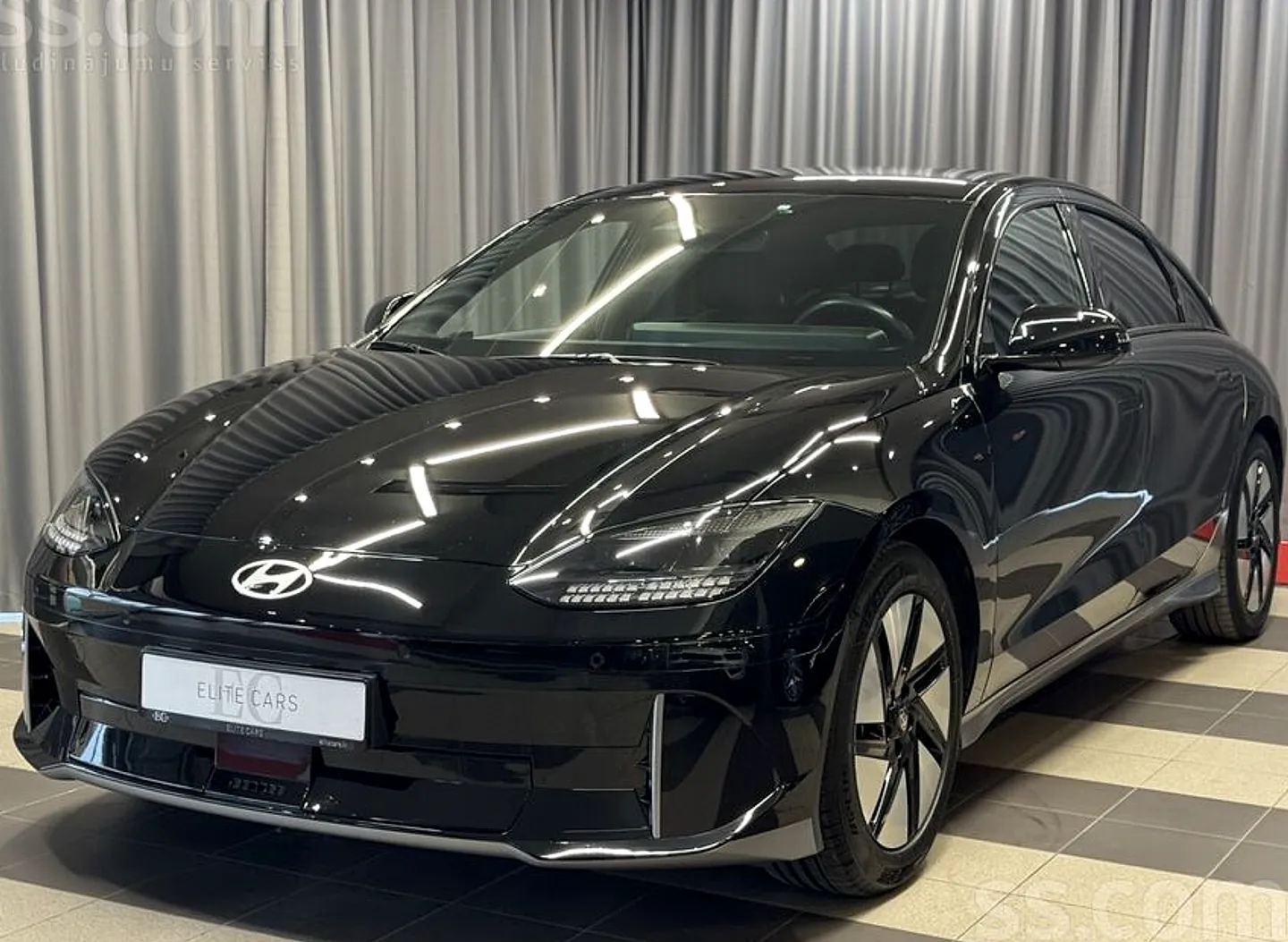 Hyundai Ioniq, 2023. gads