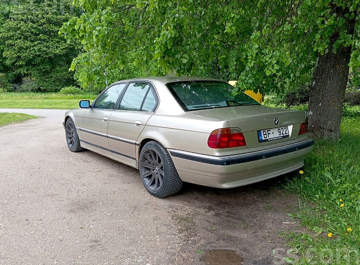 BMW 735 — foto 3