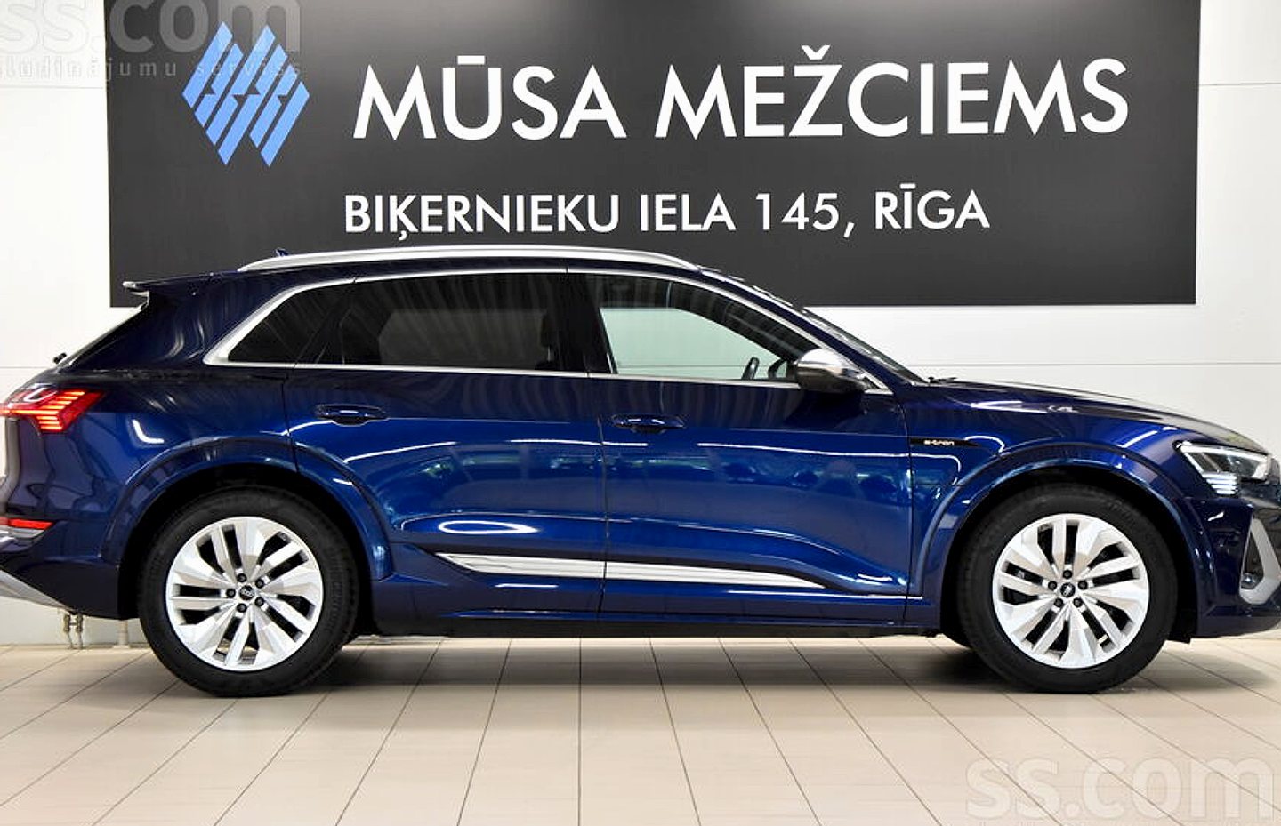 Audi E-tron — foto 4