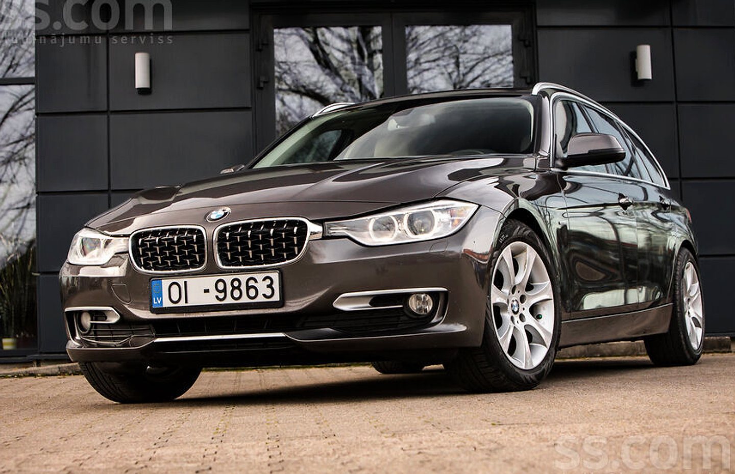 BMW 320 — foto 3
