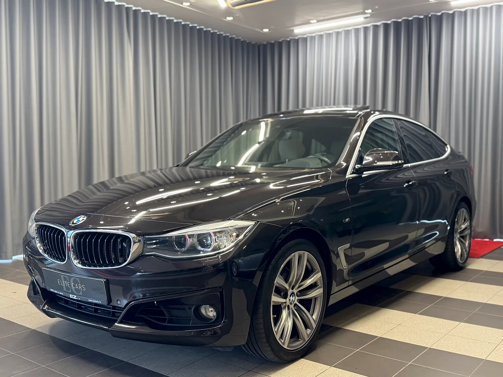 BMW 330, 2014. gads