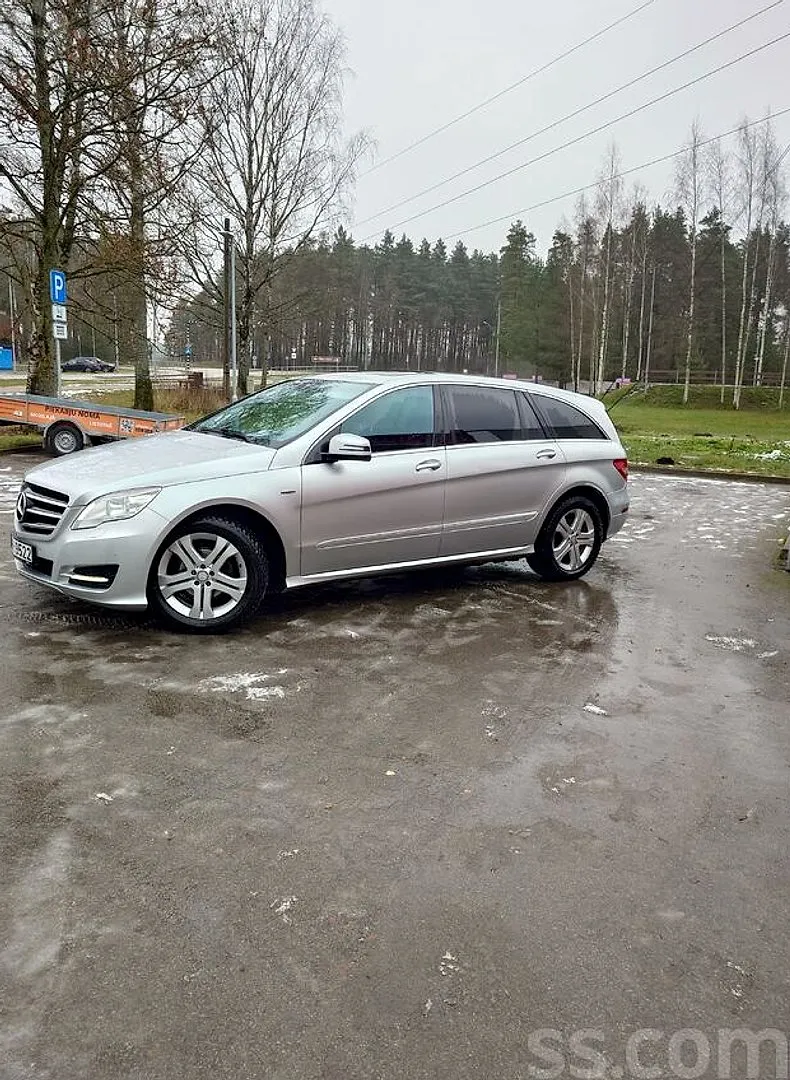 Mercedes-Benz R350