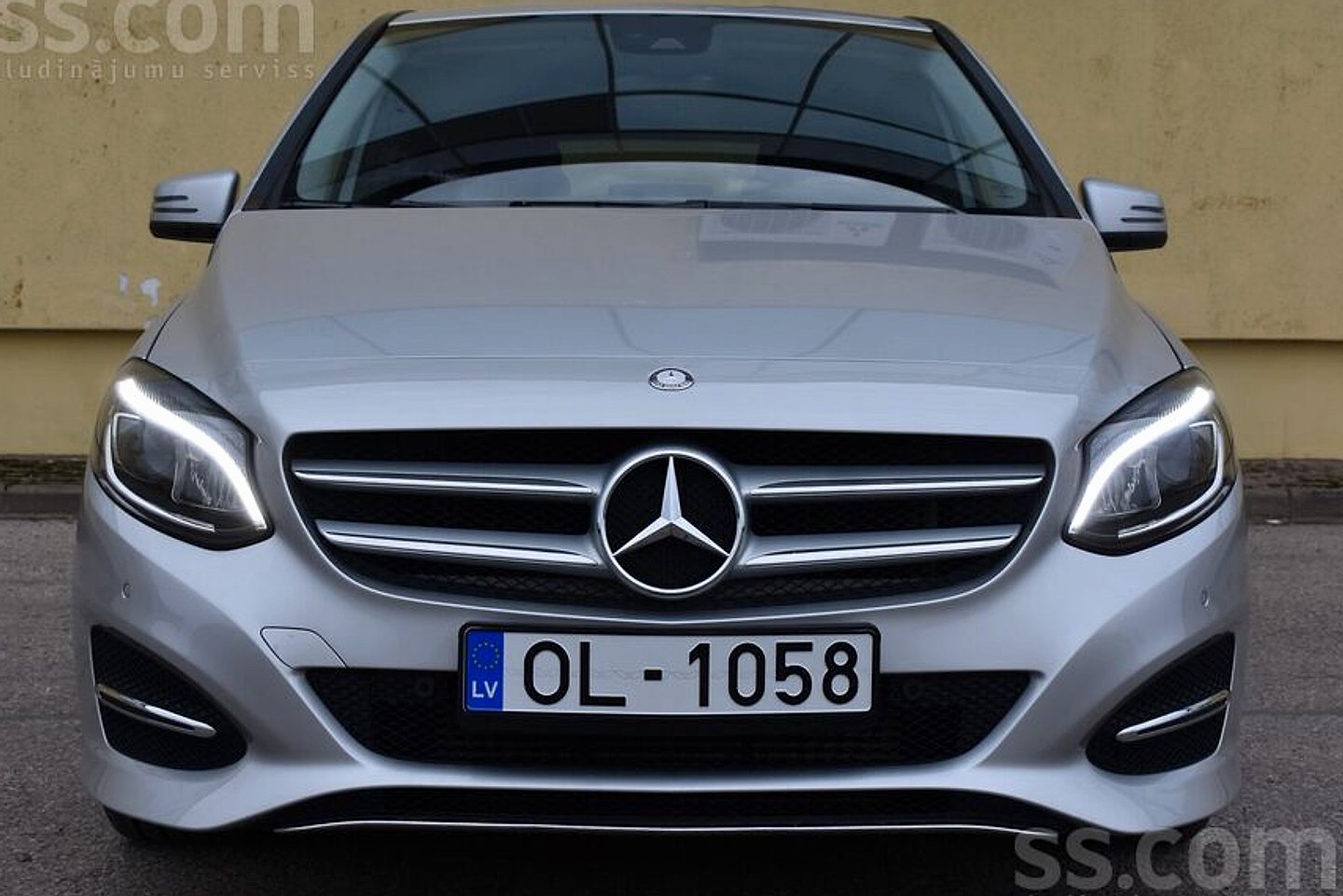 Mercedes-Benz B200 — foto 3