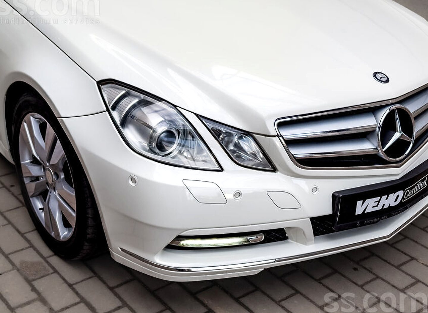 Mercedes-Benz E250 — foto 3