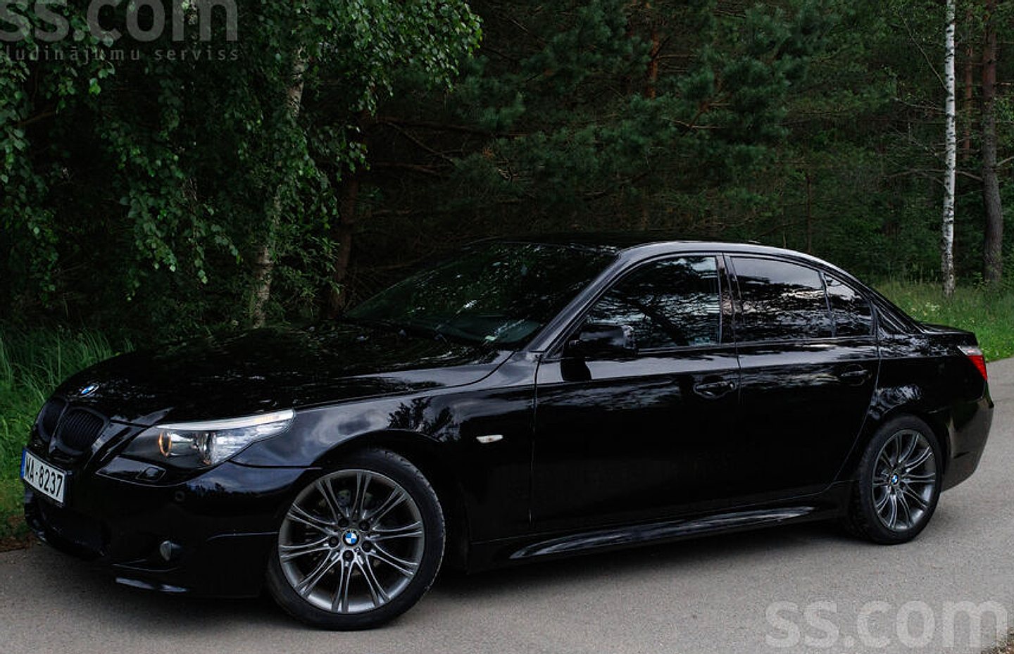 BMW 523 — foto 2