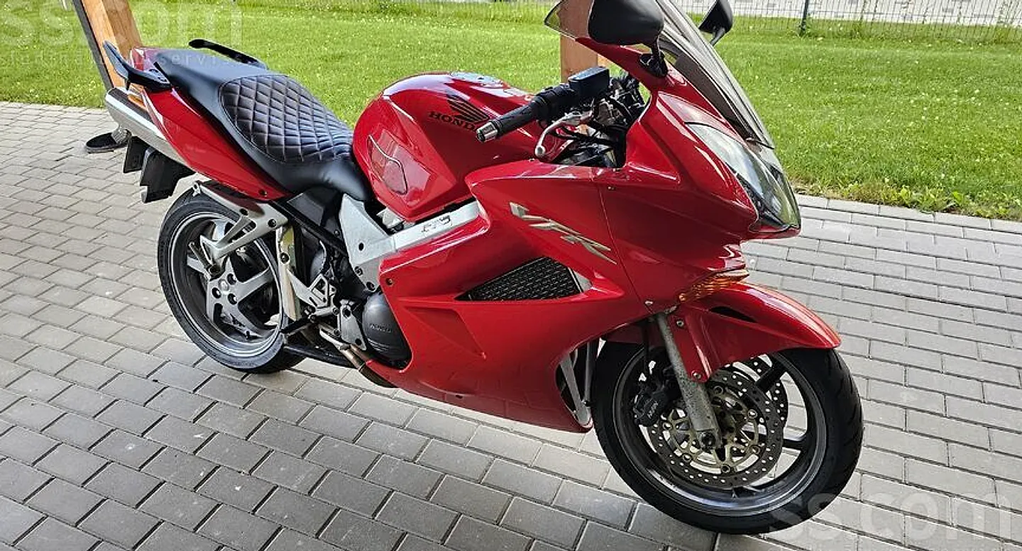 Honda Vfr, 2005. gads