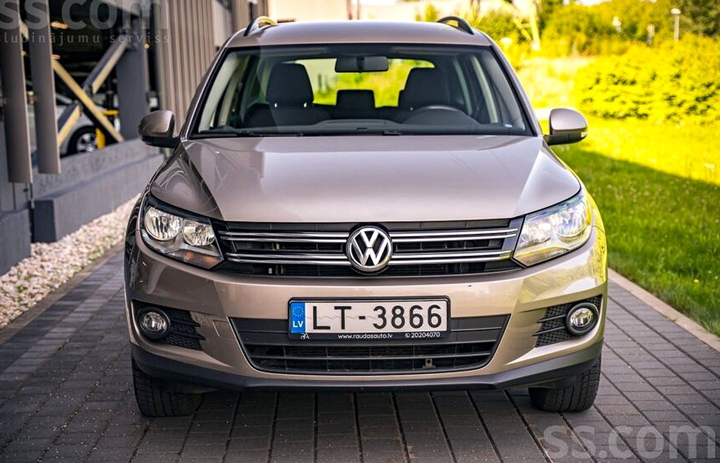 Volkswagen Tiguan — foto 2