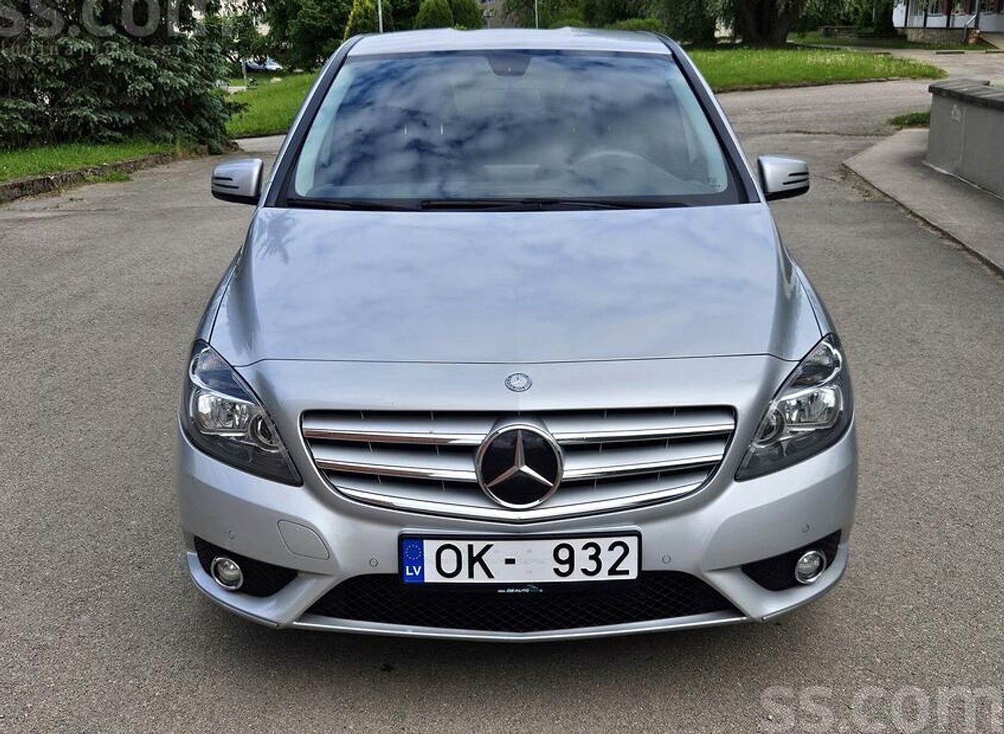 Mercedes-Benz B180 — foto 3