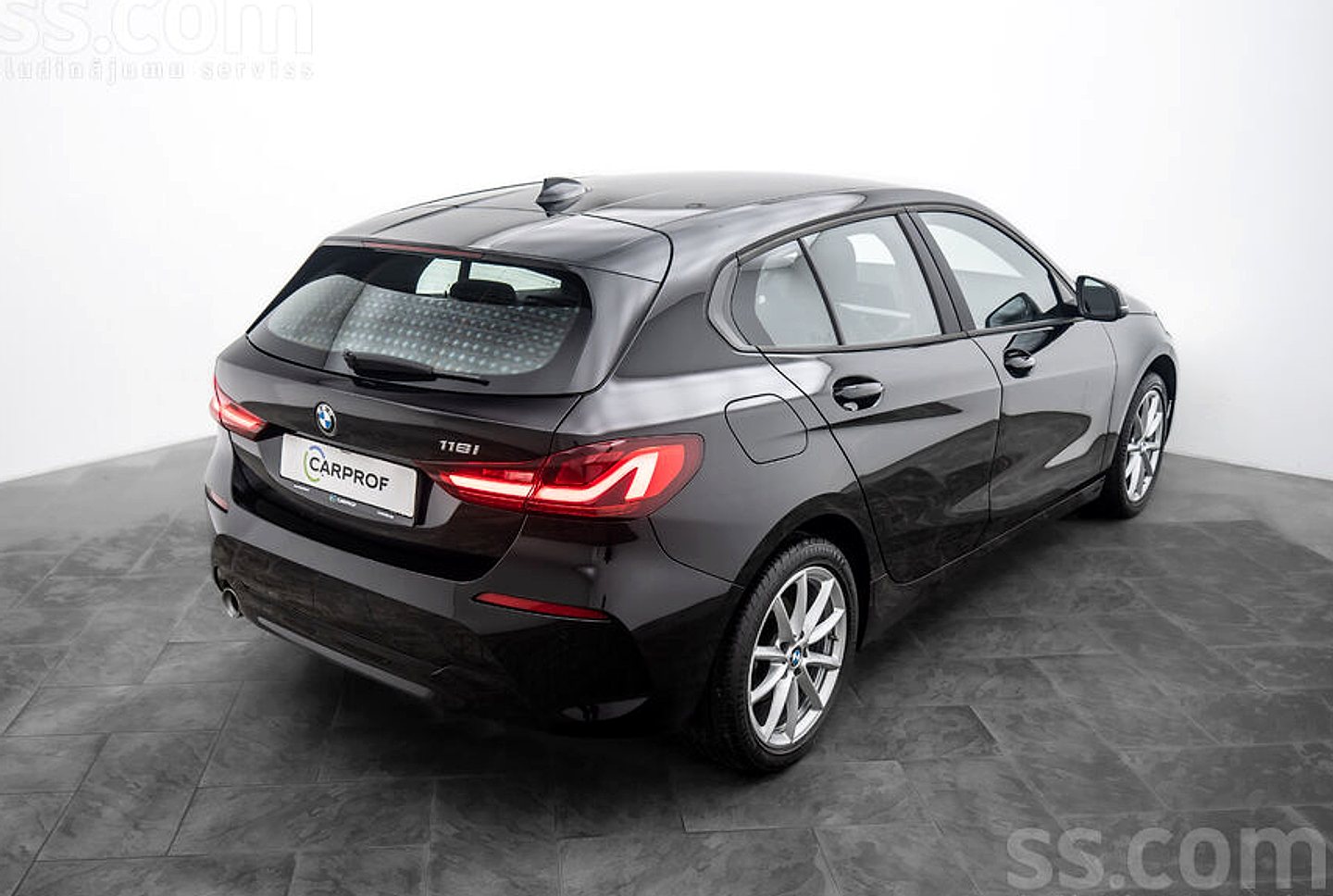 BMW 118 — foto 4