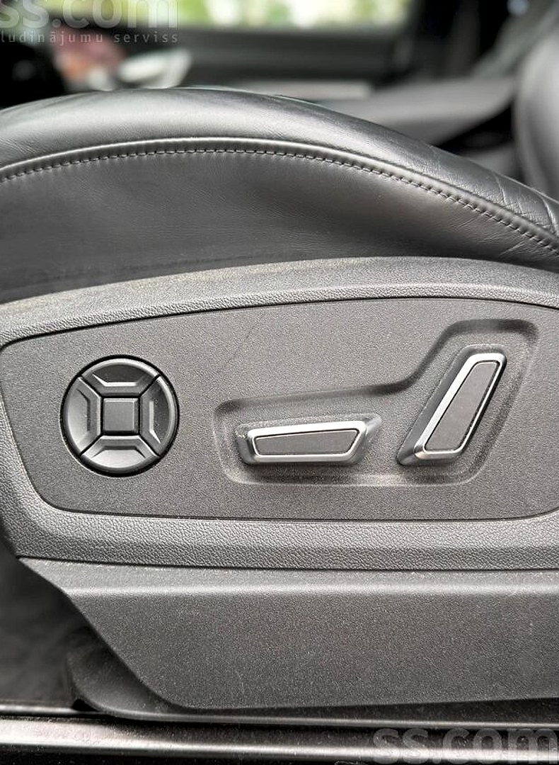 Audi E-tron — foto 6