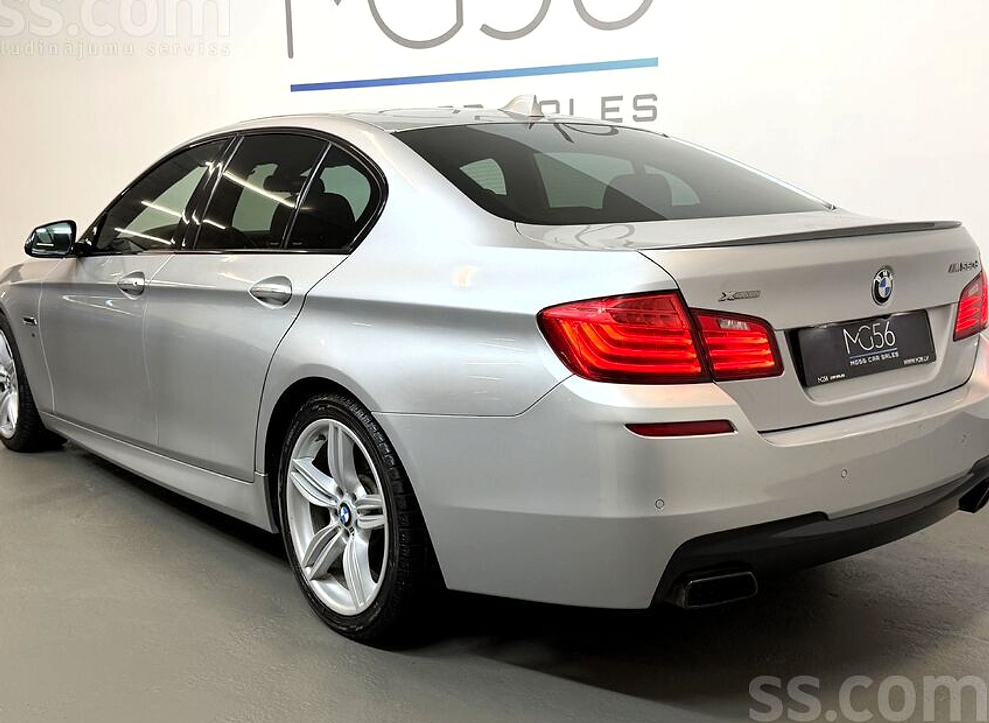 BMW 550 — foto 4