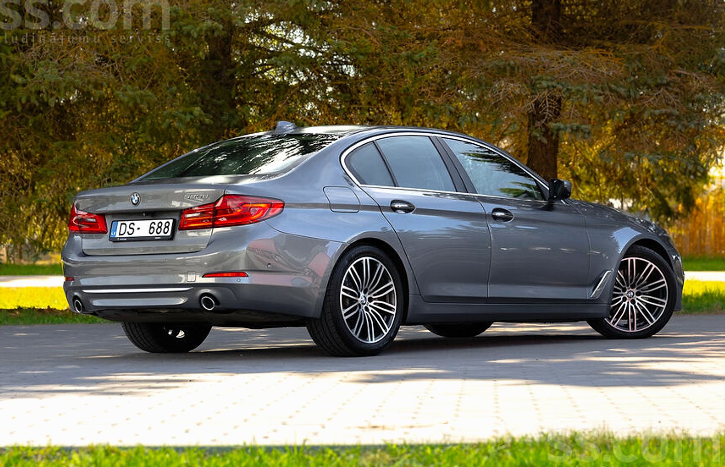 BMW 520 — foto 5