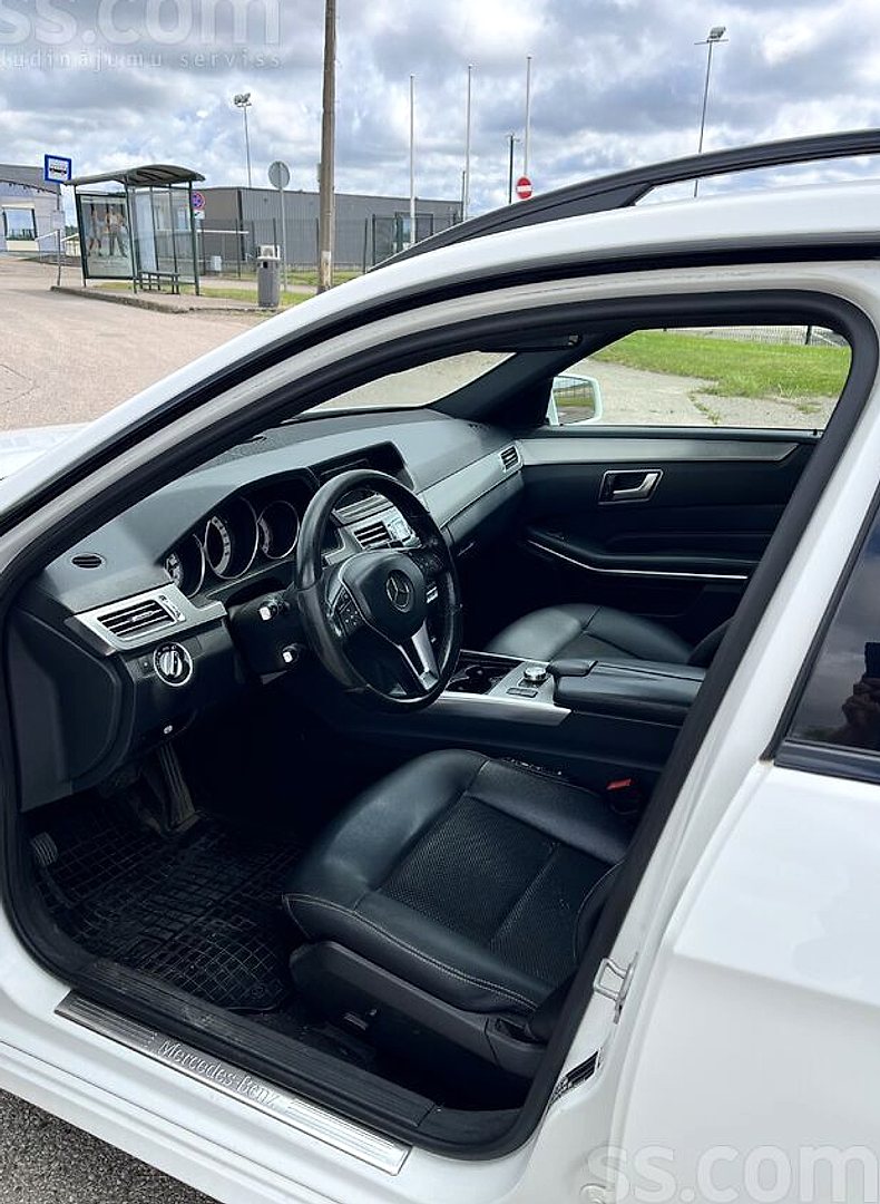 Mercedes-Benz E220 — foto 6