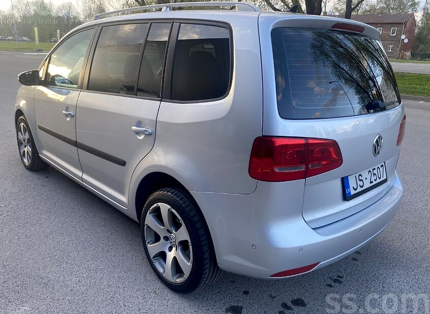Volkswagen Touran — foto 3
