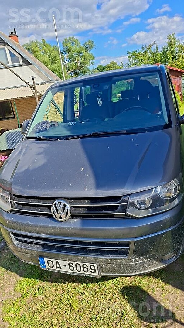 Volkswagen Caravelle, 2012. gads