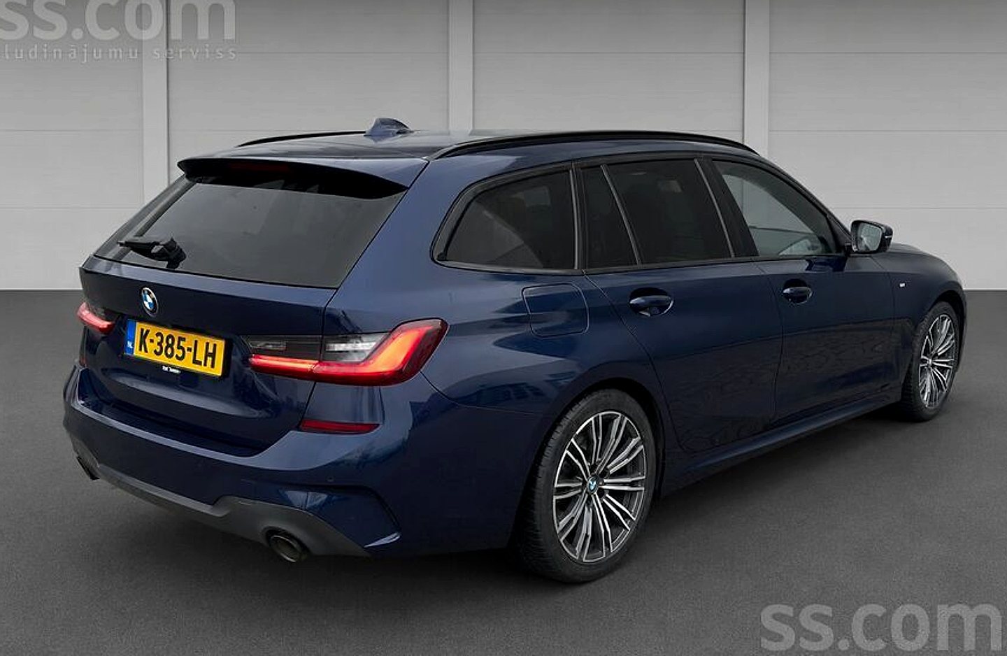 BMW 320 — foto 2