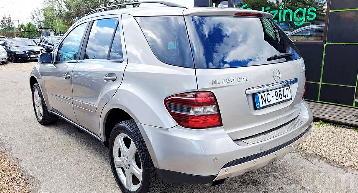 Mercedes-Benz ML280 — foto 4