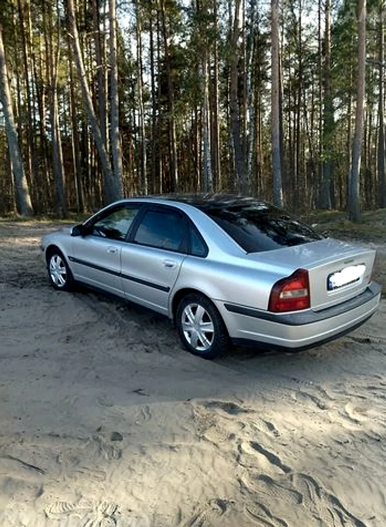 Volvo S80, 2000. gads