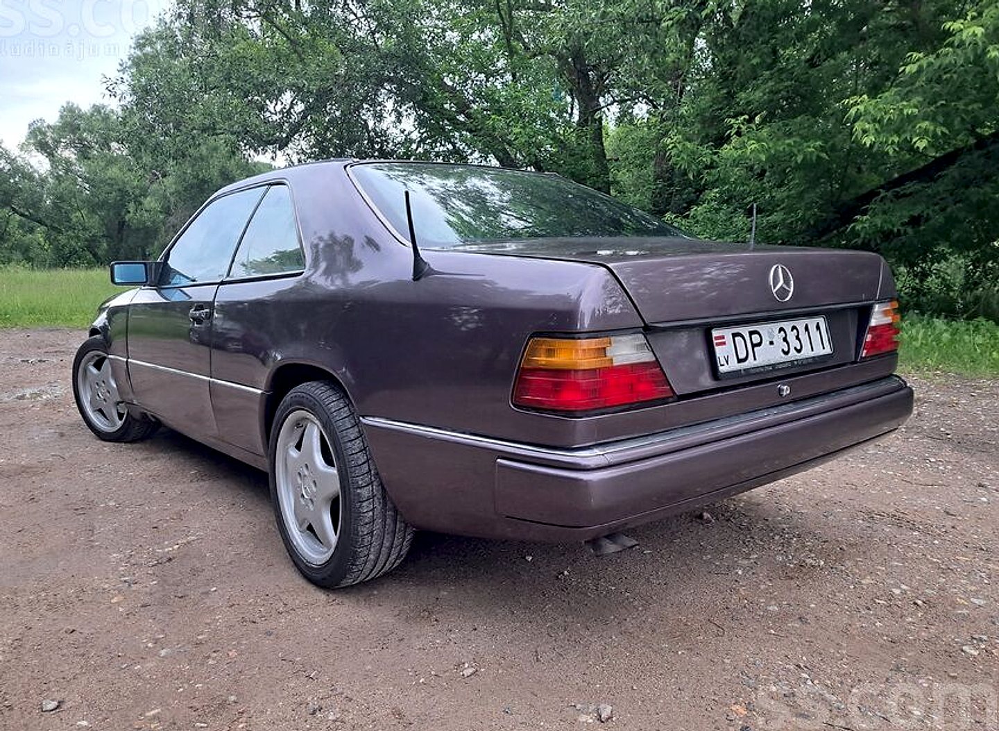 Mercedes-Benz E320 — foto 2