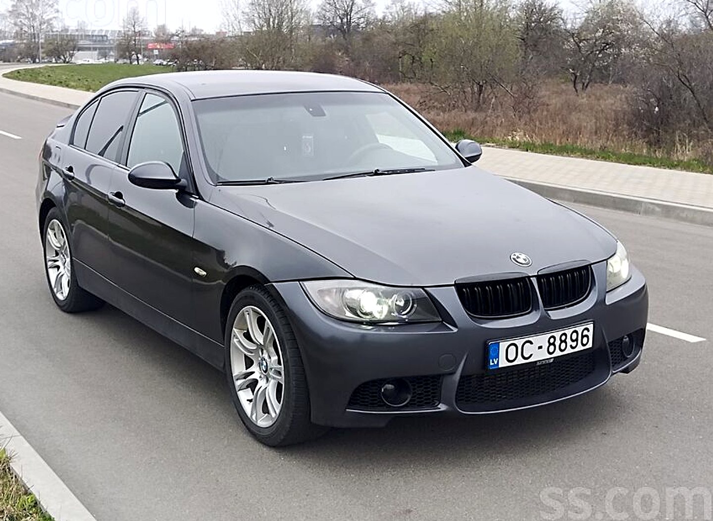 BMW 330 — foto 3
