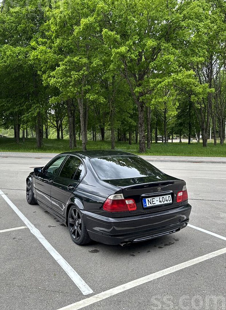 BMW 320 — foto 4