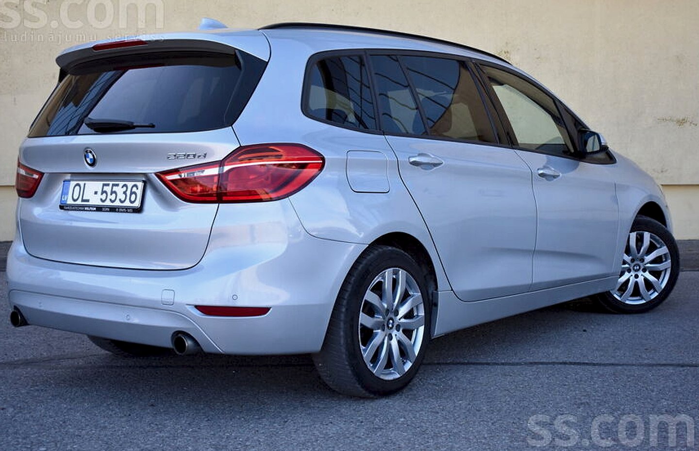BMW 220 — foto 5