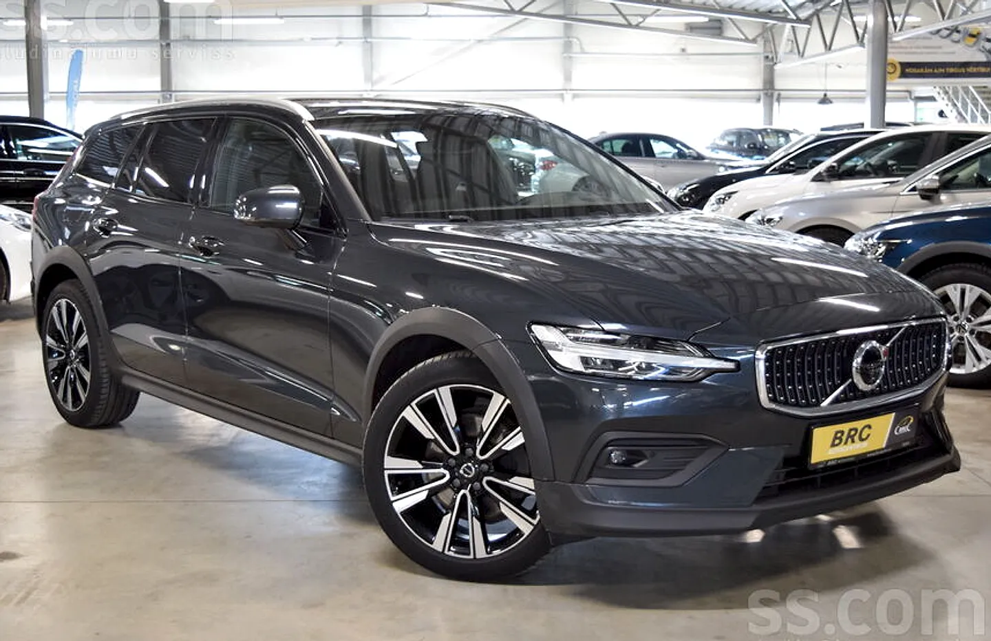 Volvo V60, 2020. gads