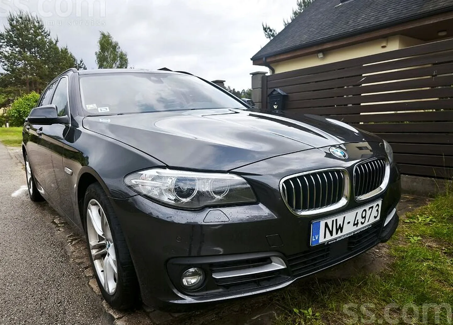 BMW 518