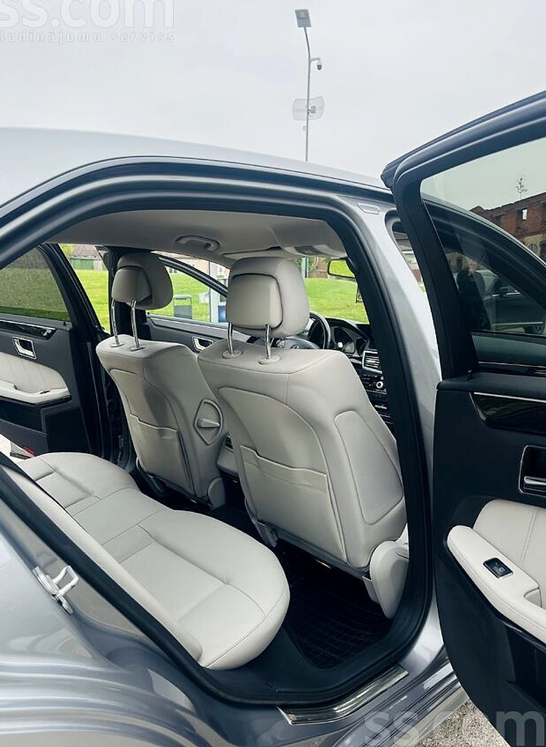 Mercedes-Benz E350 — foto 6