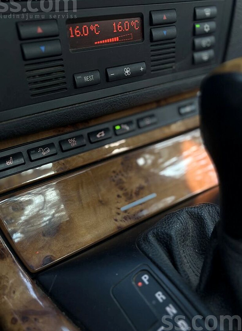 BMW X5 — foto 6