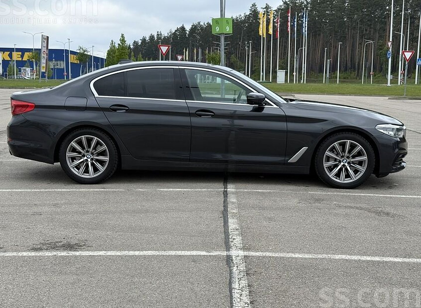 BMW 530 — foto 4