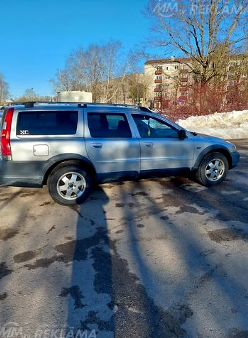 Volvo XC70, 2004. gads