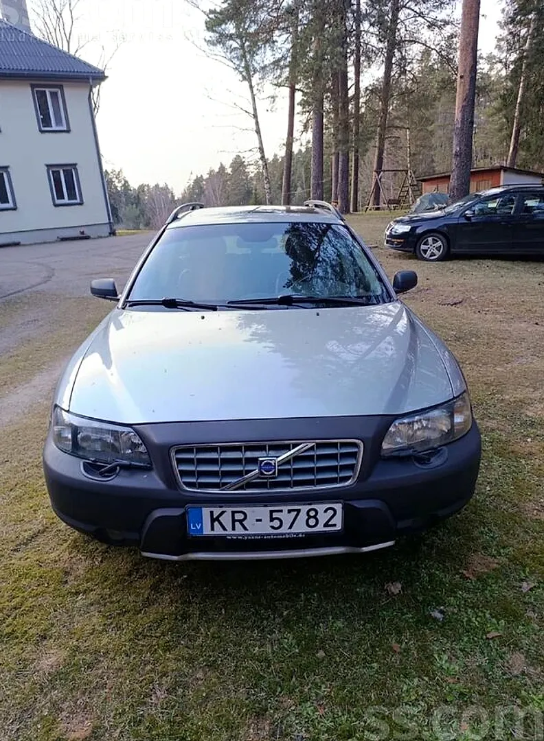Volvo XC 70, 2004. gads