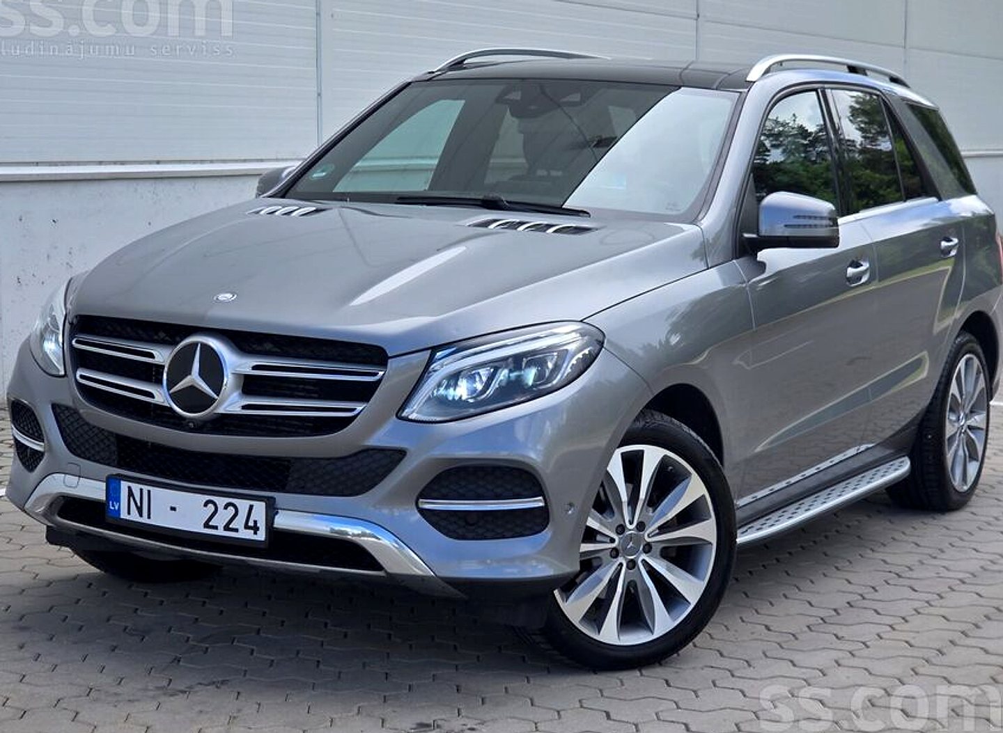 Mercedes-Benz GLE 350 — foto 6