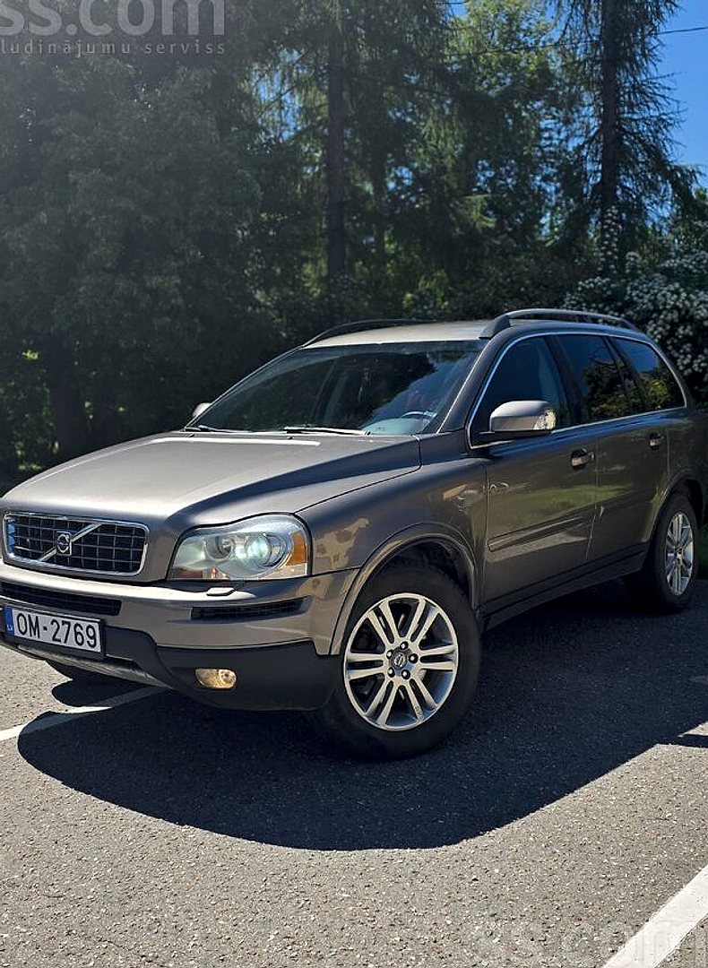 Volvo XC 90 — foto 2