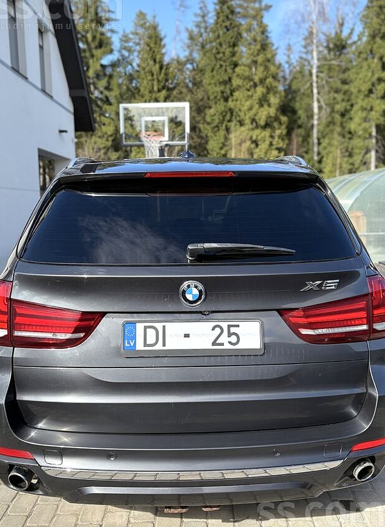 BMW X5 — foto 3
